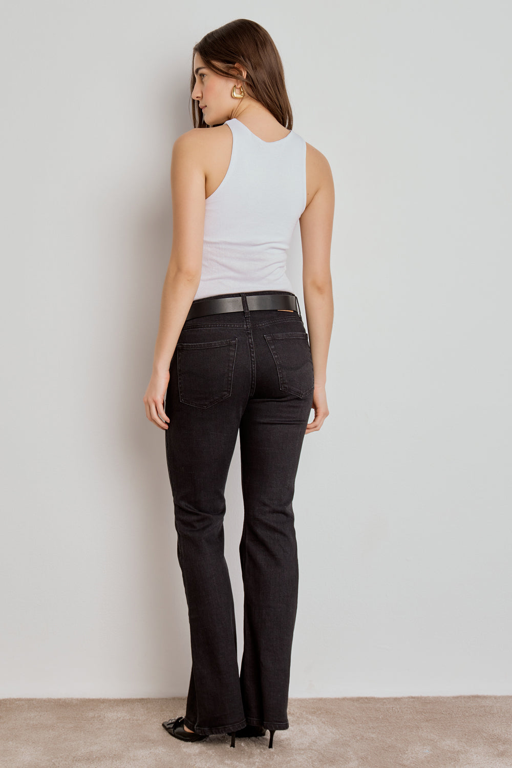 REGATA FEMININA DECOTE SILHUETA - BRANCO