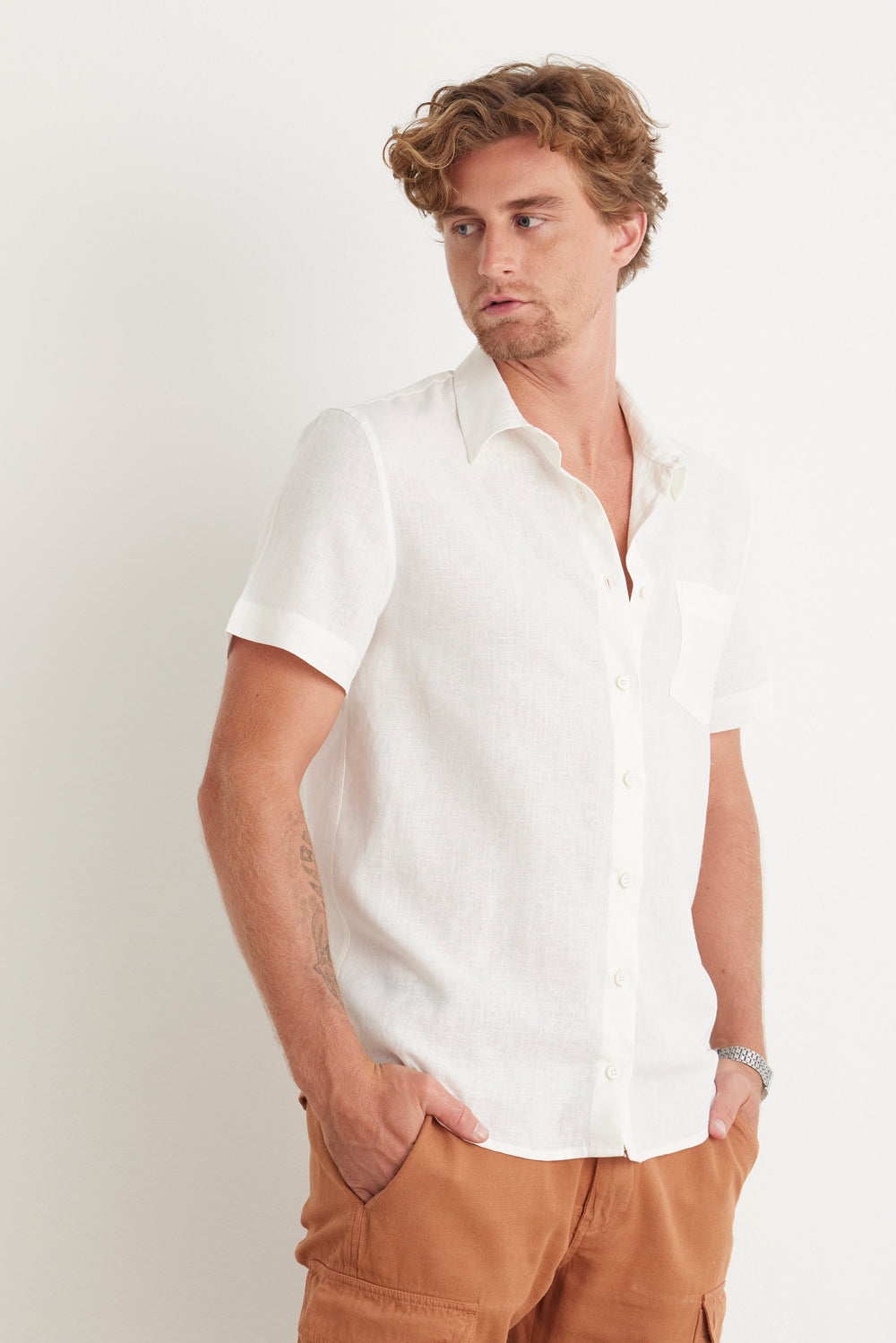 CAMISA MASCULINA LINHO MANGA CURTA - OFF WHITE