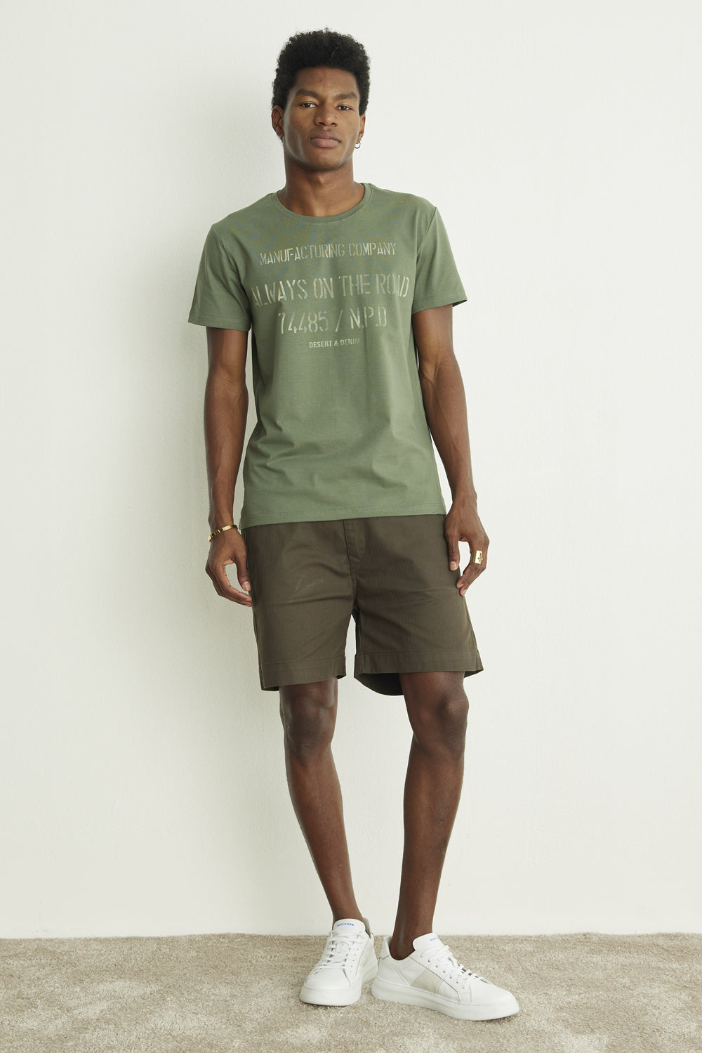 SHORTS ROMEO MASCULINO BOLSO FACA SARJA VERDE MILITAR