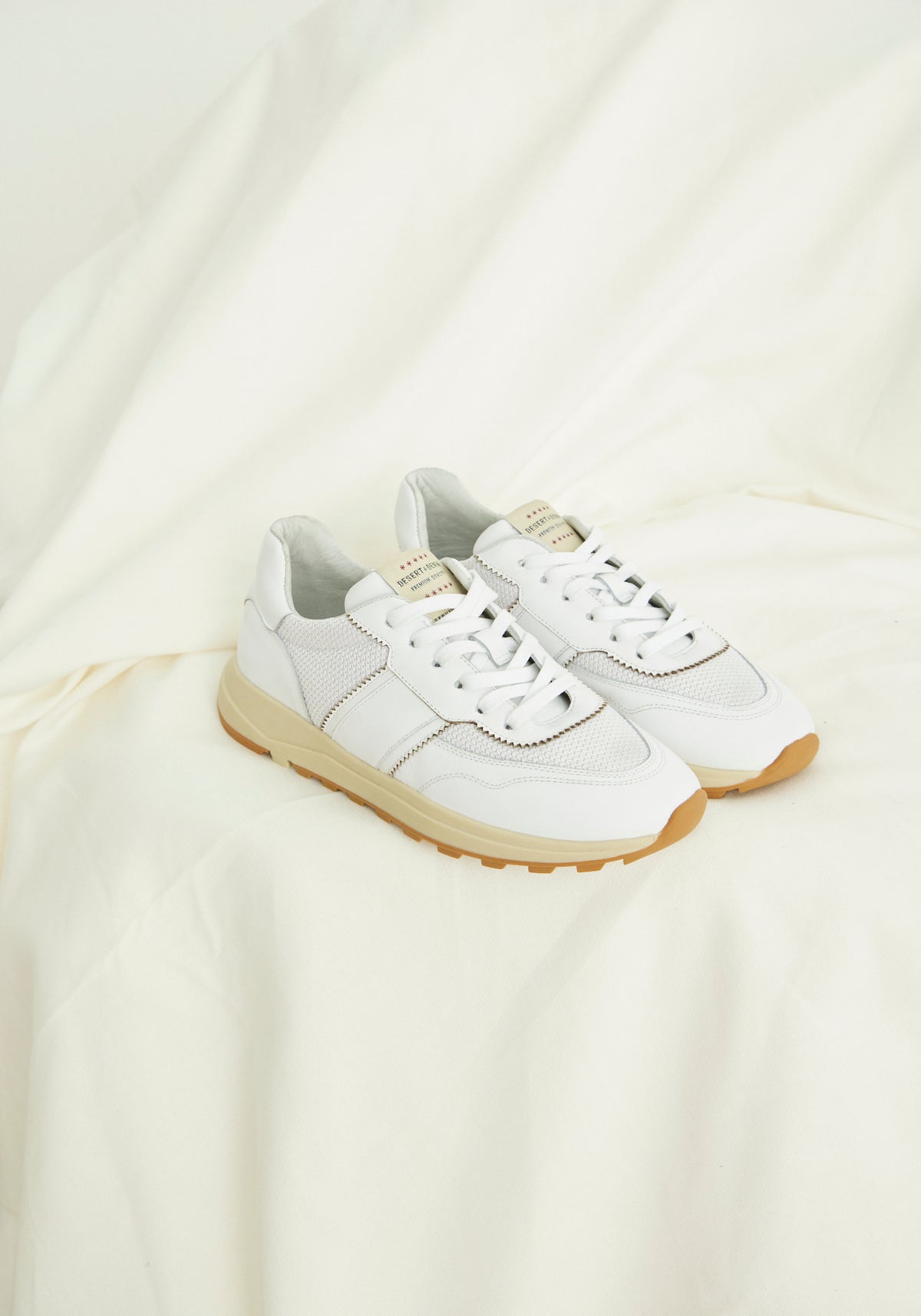 TÊNIS FEMININO COMFORT COURO