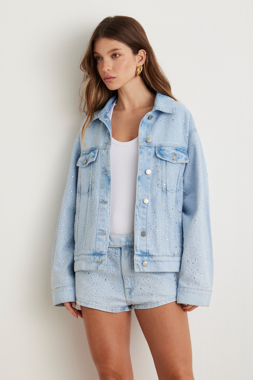 JAQUETA MANUELLA FEMININA APLICAÇÕES JEANS CLARO
