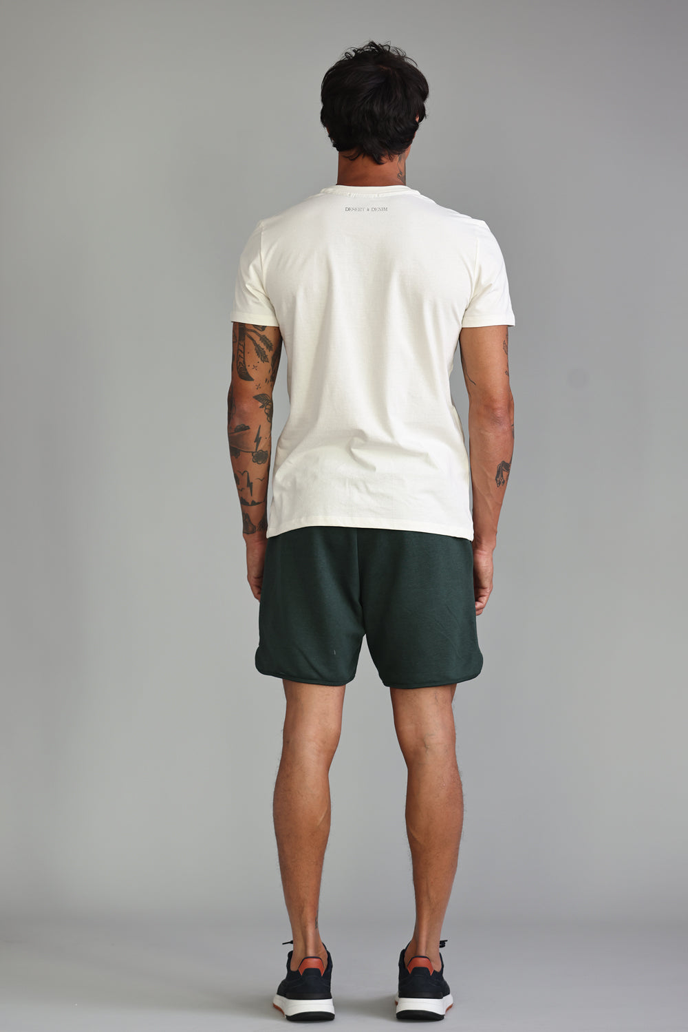 SHORTS ROMEO MASCULINO BORDADO FLOR VERDE