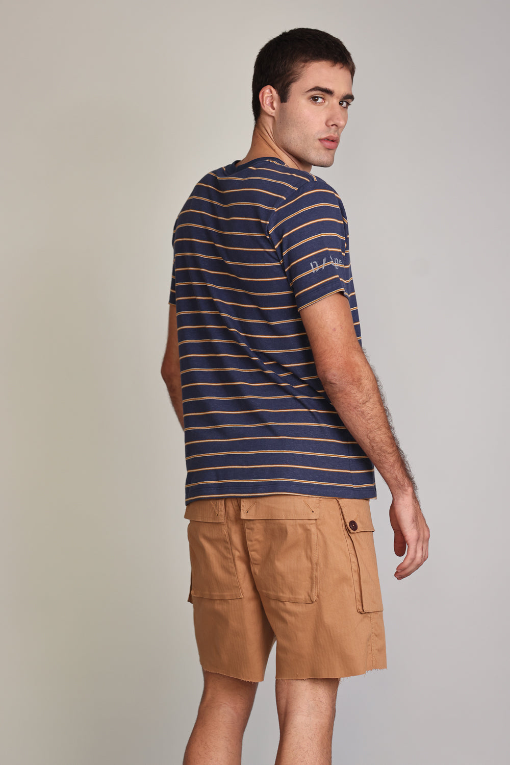 CAMISETA MASCULINA ENJOY THE ADVENTURE MARINHO