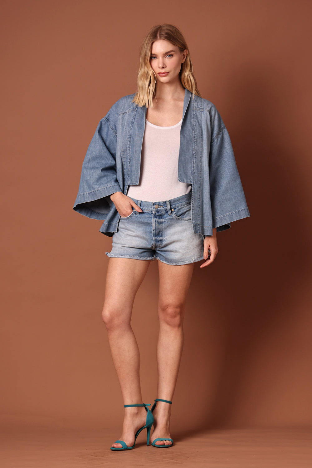 KIMONO FEMININO JEANS CLARO