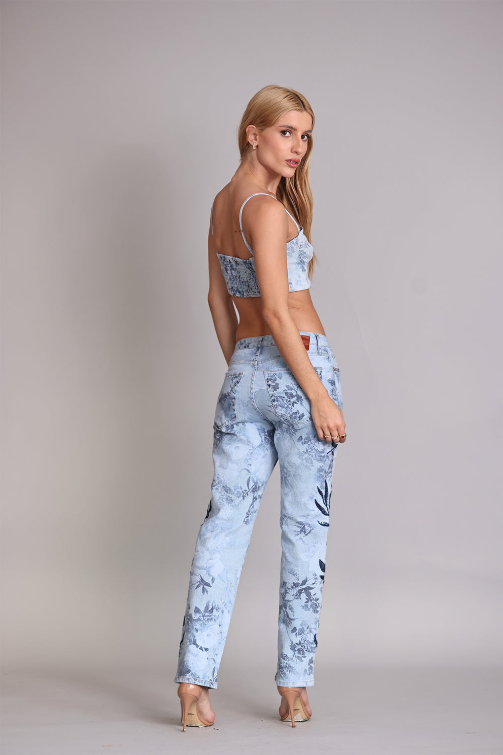 TOP CROPPED FEMININO LIGHT FLOWER JEANS CLARO