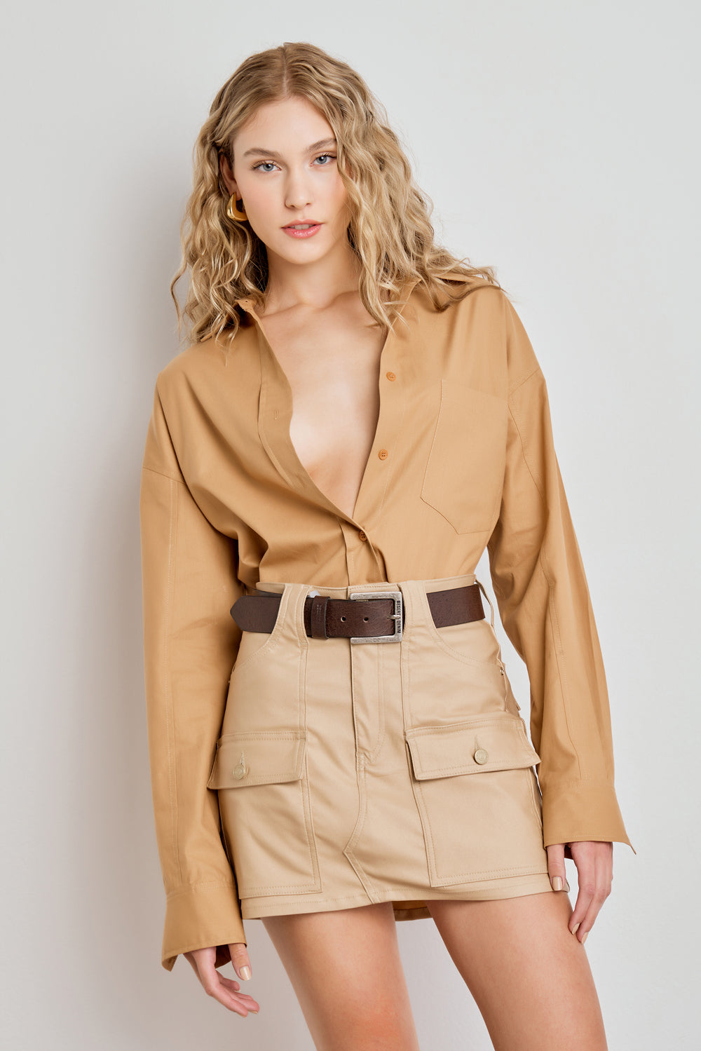 SAIA FEMININA CARGO RESINADA - AREIA