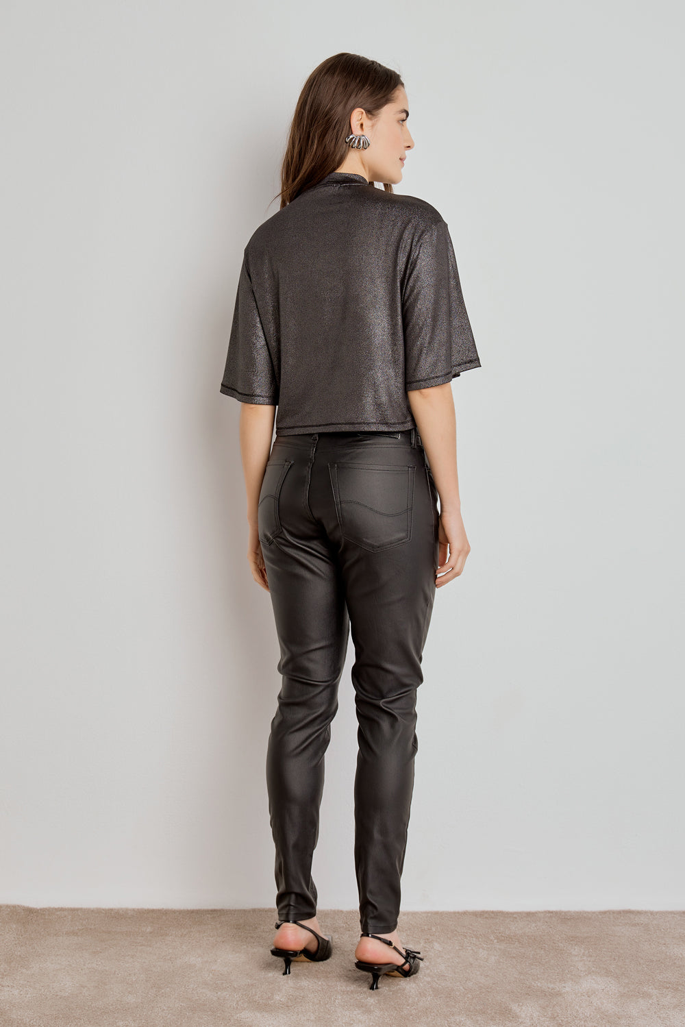 CALÇA FEMININA SKINNY RESINADA - PRETA