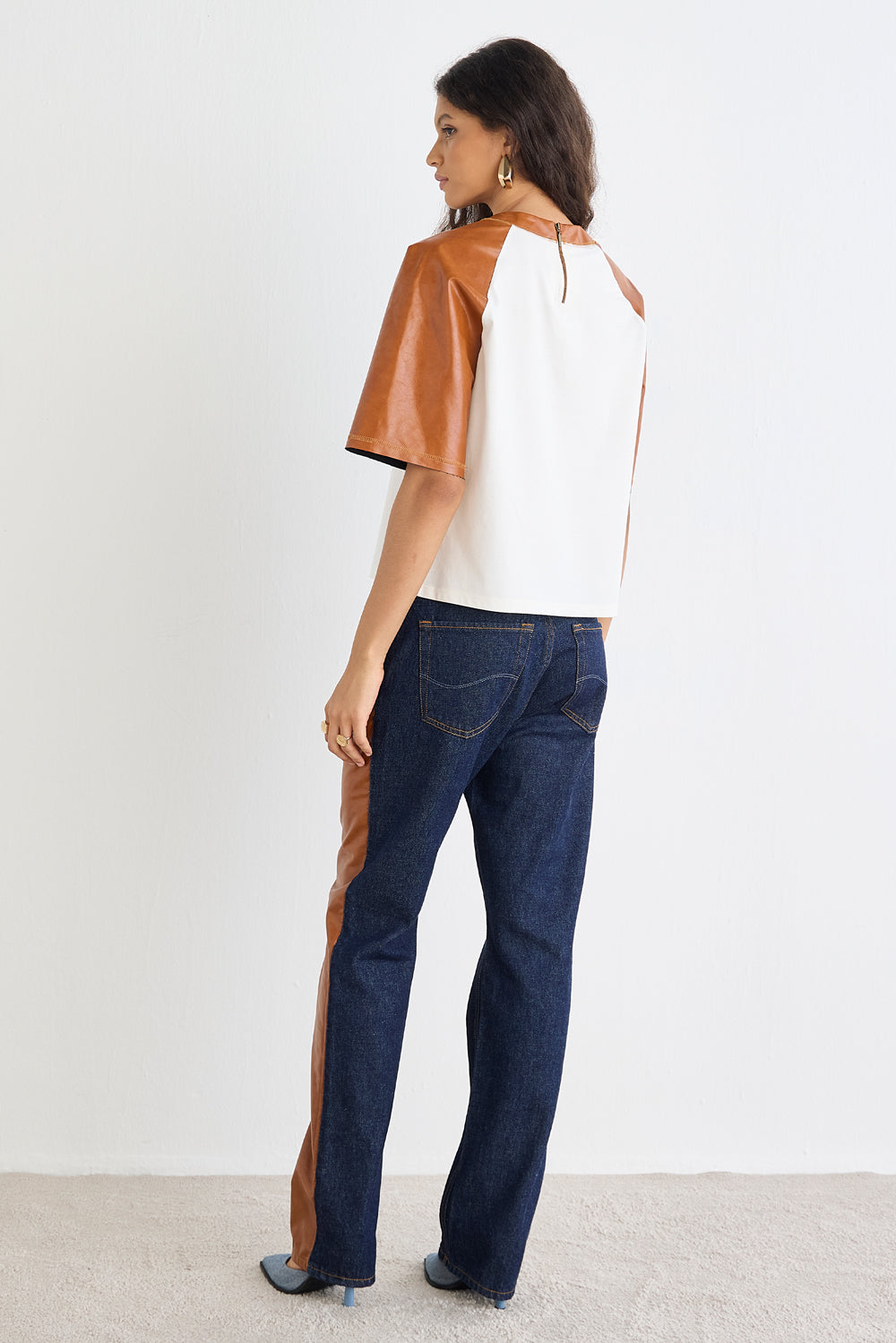 T-SHIRT FEMININA MANGA RAGLAN PU