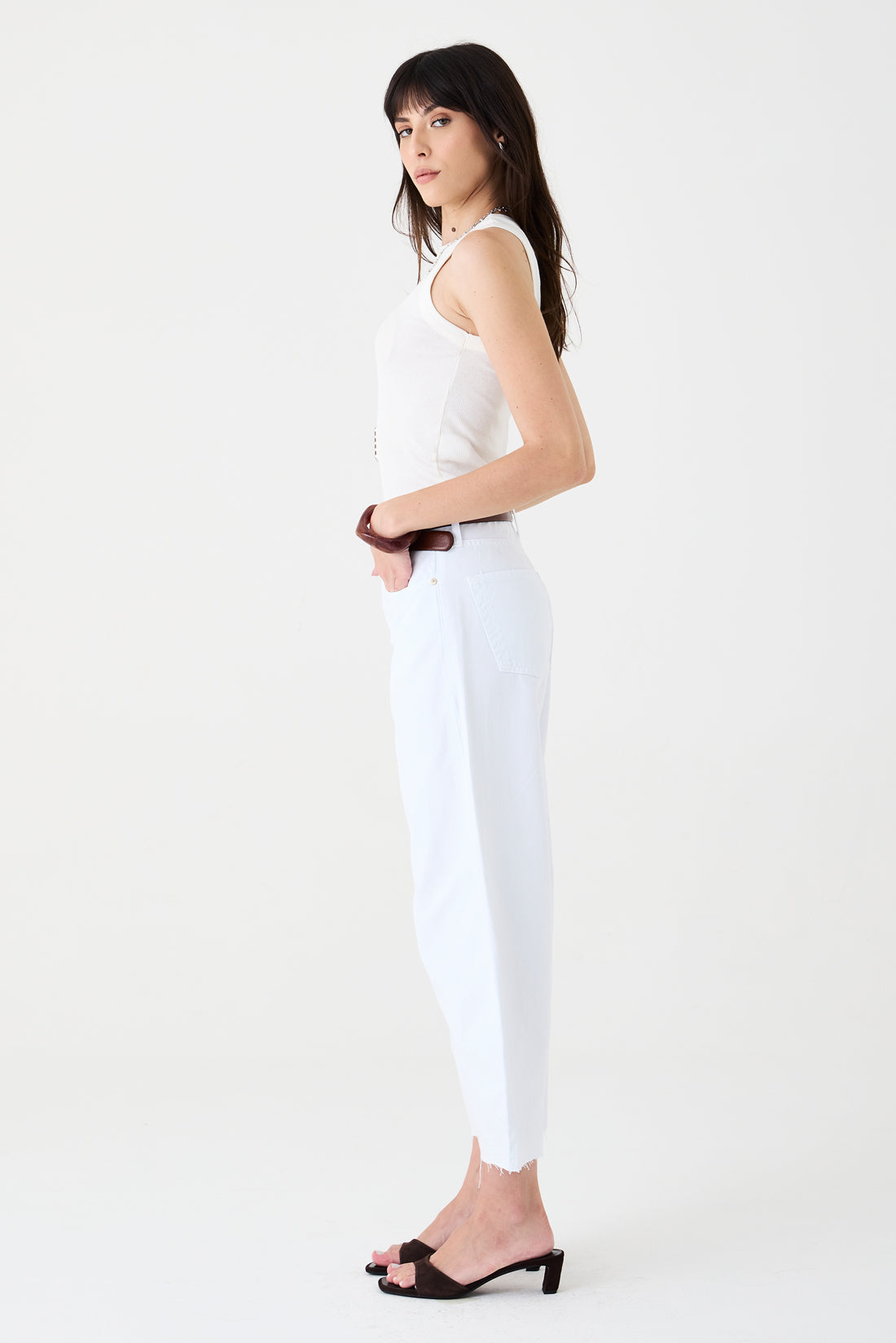 CALÇA MARIA FEMININA BARREL SARJA BRANCA
