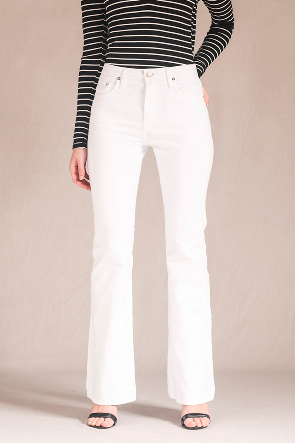 Calça Bootcut Sarja White
