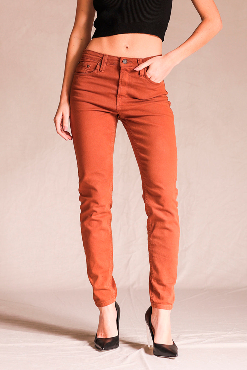 CALCA SKINNY SARJA CARAMEL