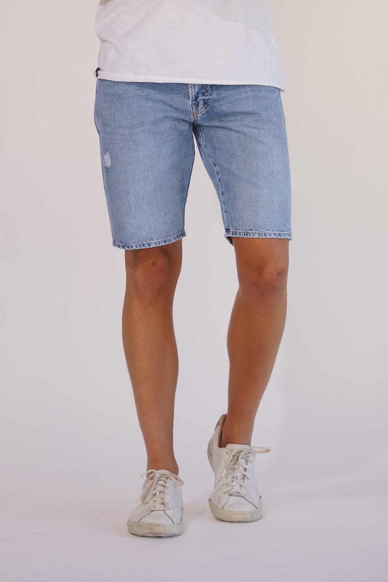 BERMUDA ROMEO MASCULINA RETA JEANS MÉDIO CLARO