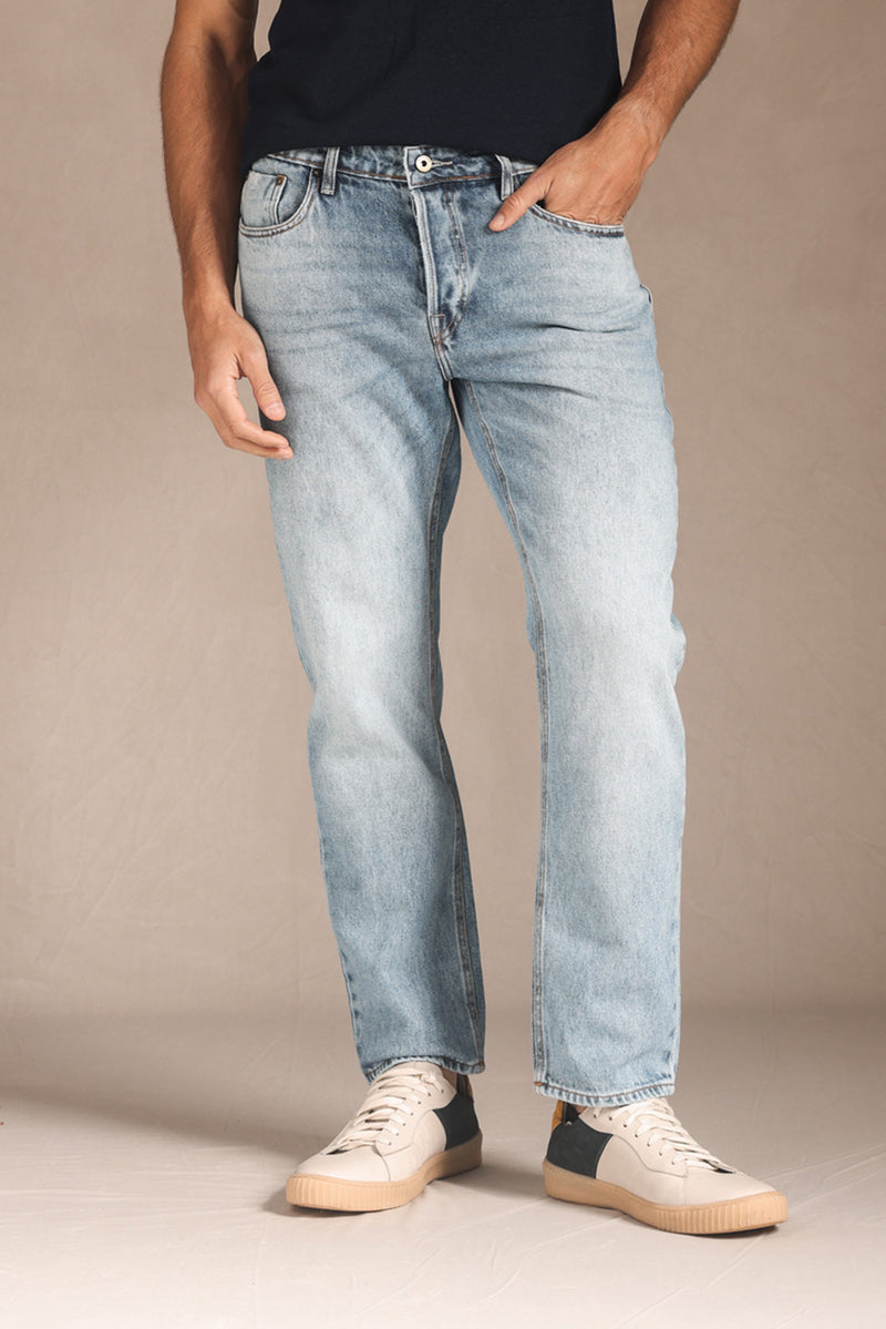 CALCA MASCULINA STRAIGHT BASIC JEANS MÉDIO
