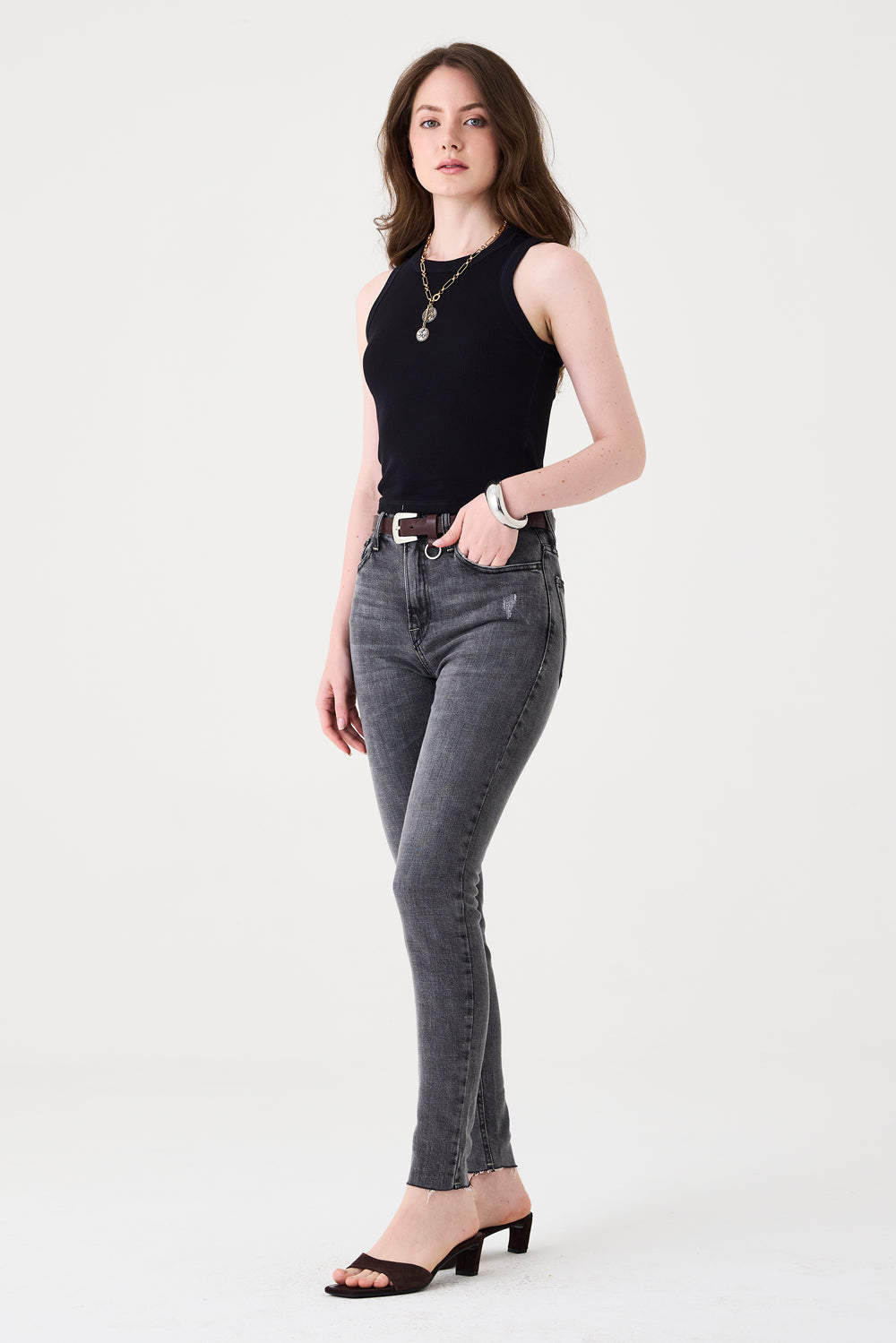 パンツ archive ATTACHMENT Black Skinny Jeans CALÇA SOFIE FEMININA SKINNY BLACK JEANS – Desert & Denim