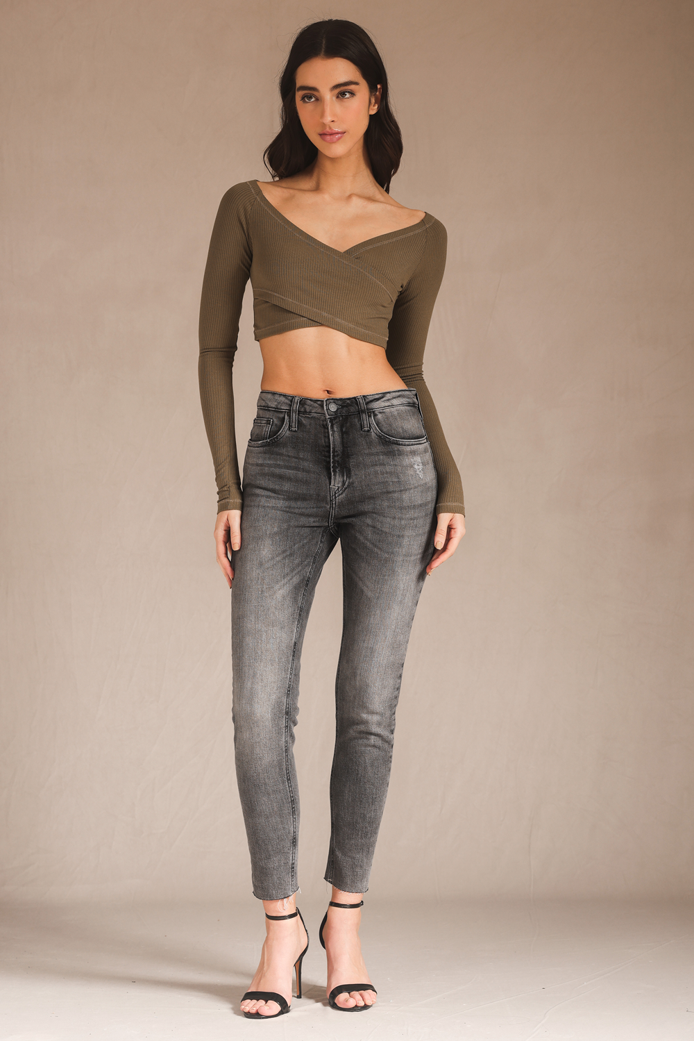 CALCA SKINNY JEANS