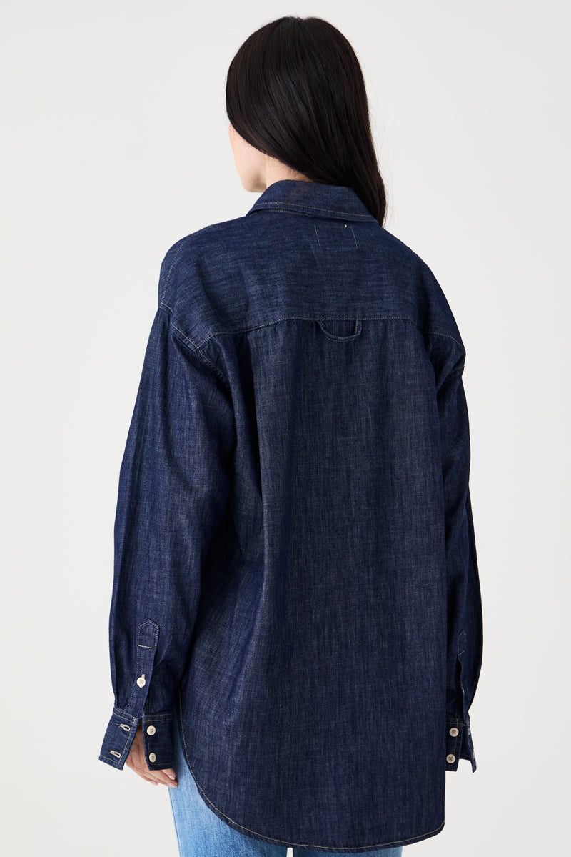 CAMISA FEMININA JEANS ESCURO RELAXED