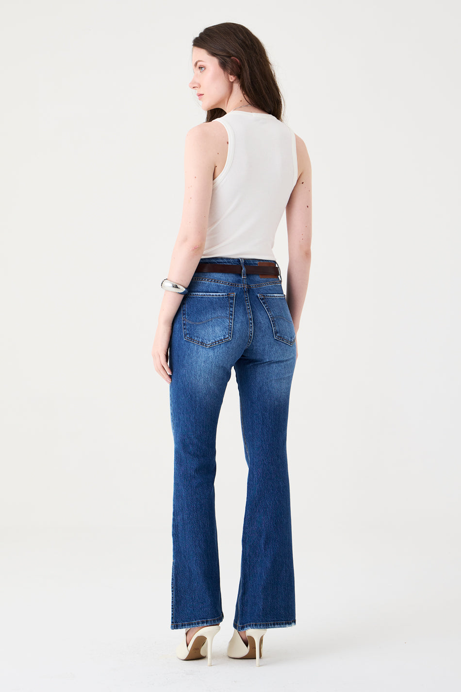 CALÇA LARISSA FEMININA BOOTCUT FENDA JEANS MÉDIO