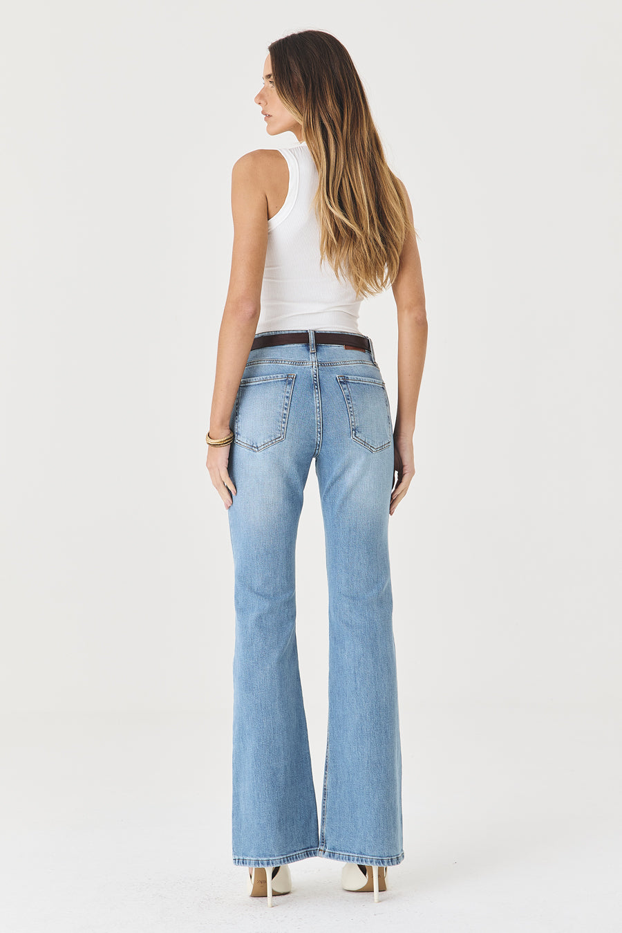 CALÇA LARISSA FEMININA BOOTCUT JEANS MÉDIO