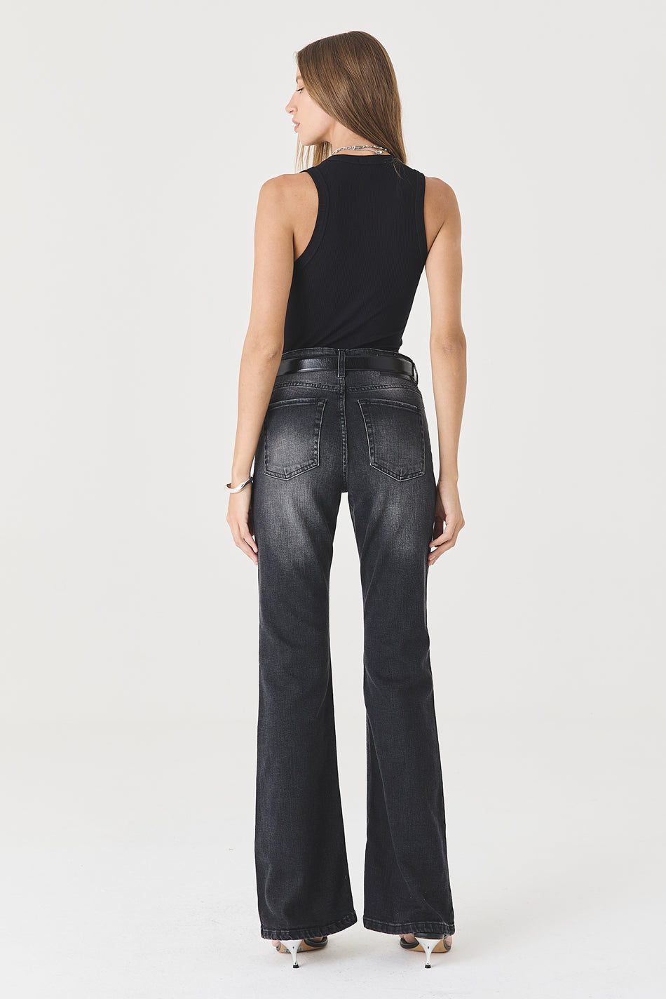CALÇA LARISSA BOOTCUT STONED BLACK JEANS