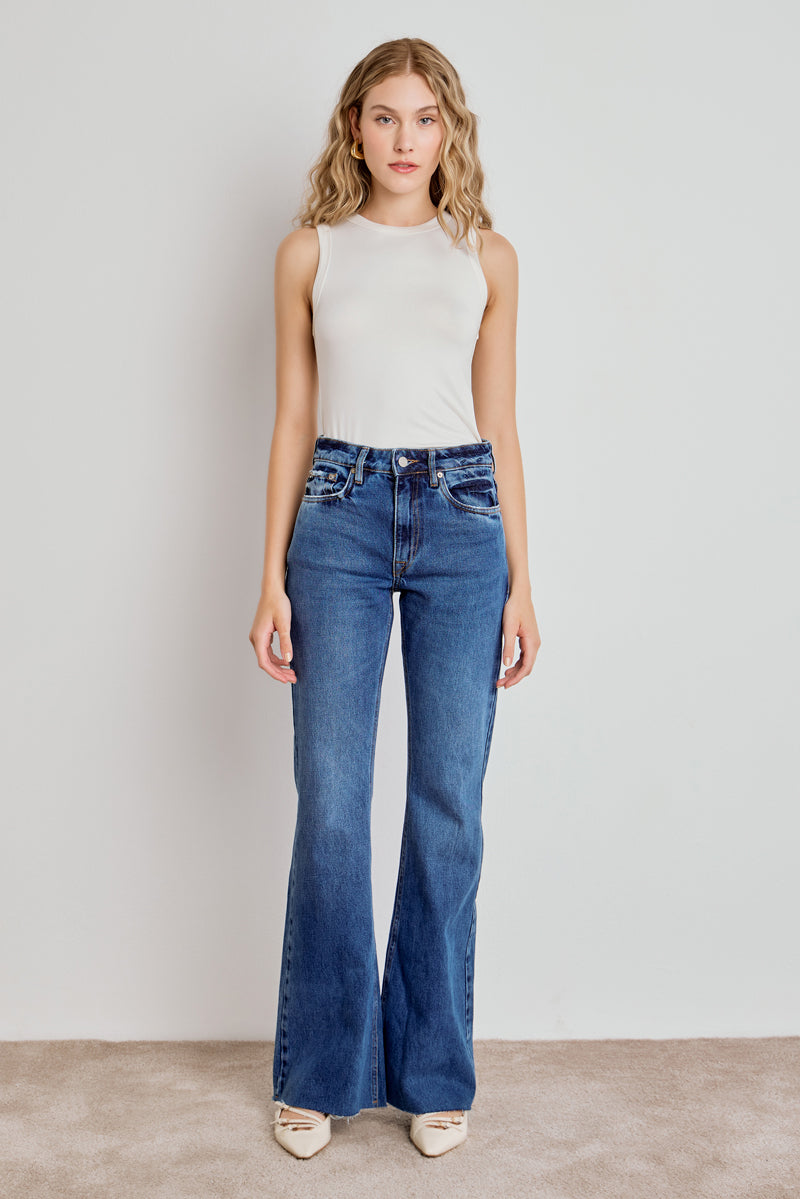 CALÇA ELIS FEMININA BOOTCUT BARRA FIO JEANS ESCURO
