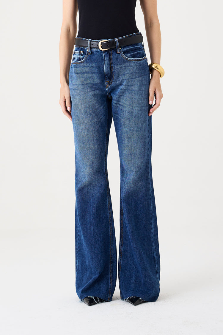 CALÇA ELIS FEMININA BOOTCUT BARRA FIO JEANS ESCURO