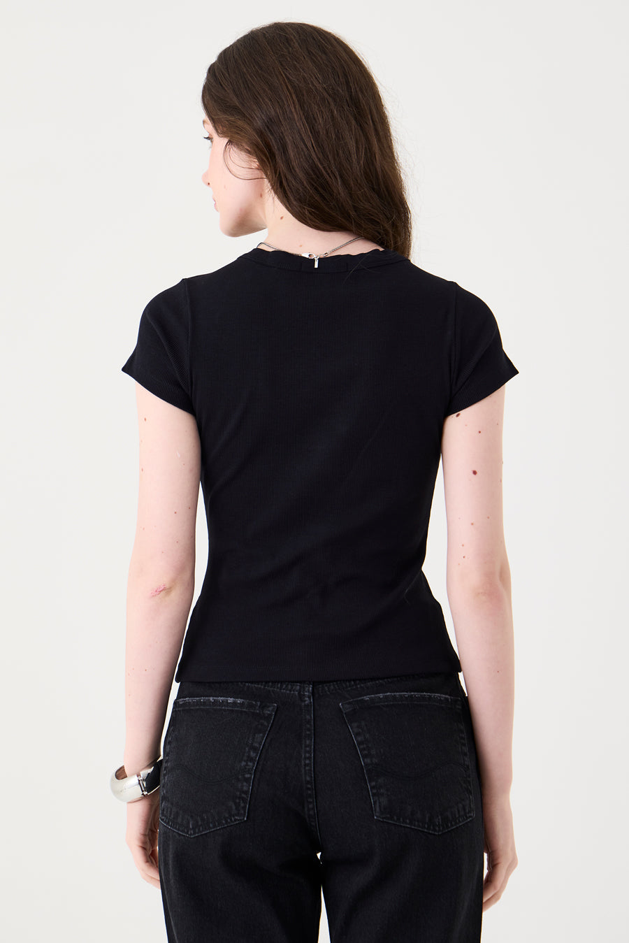 T-SHIRT FEMININA BABY LOOK RIBANA - PRETO