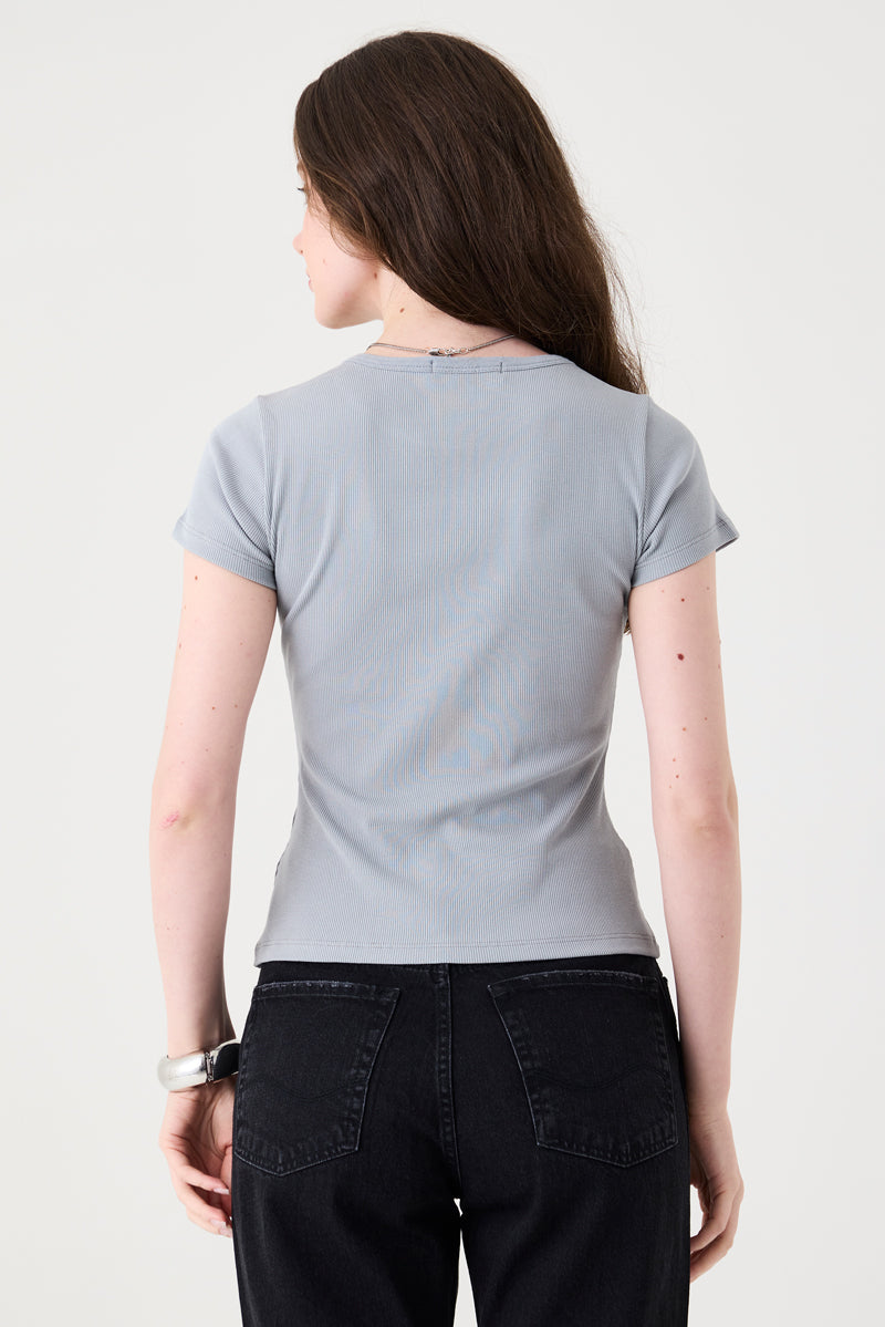 T-SHIRT FEMININA BABY LOOK RIBANA - CINZA CLARO