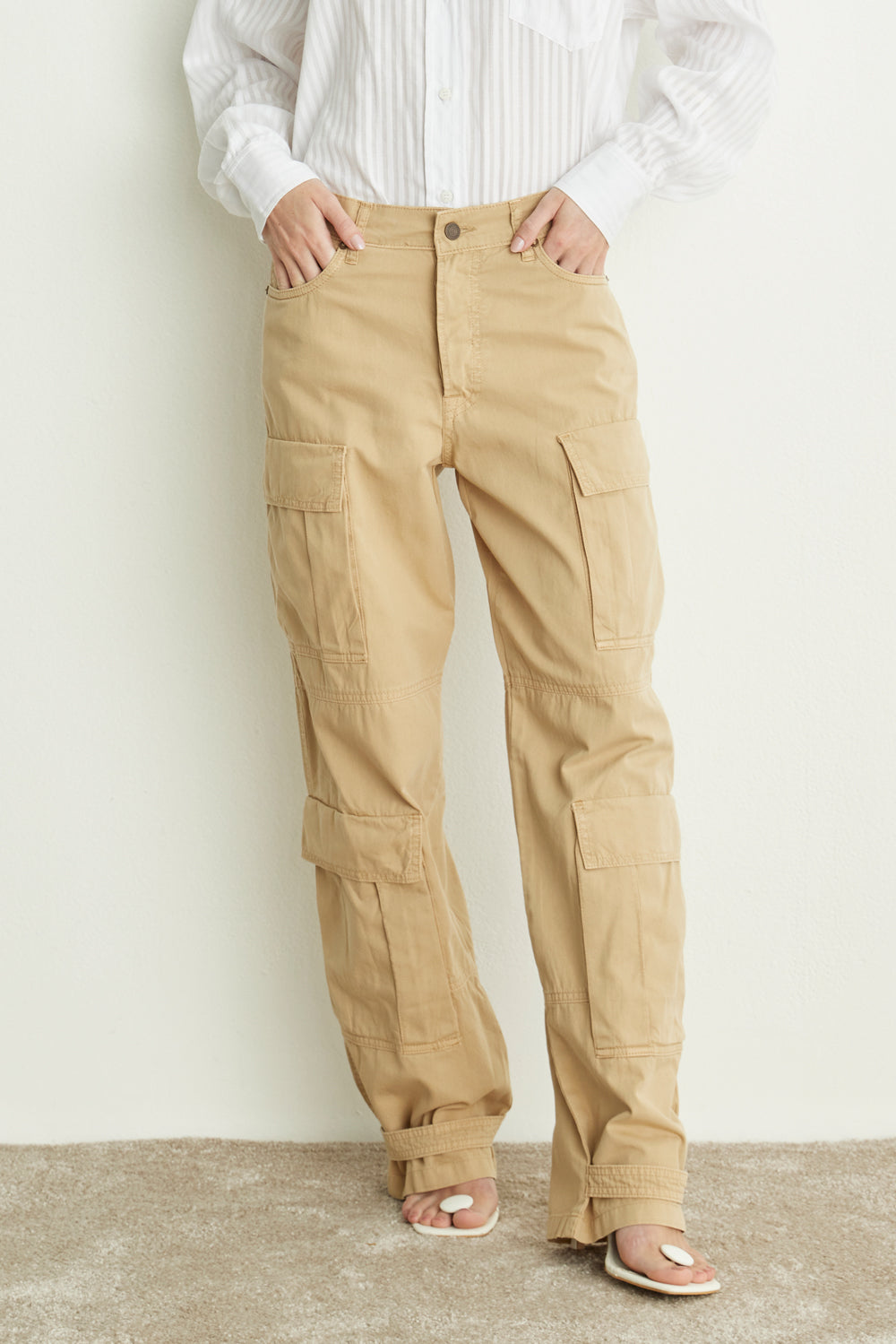 Calça Feminina Cargo Ajustador Sarja Areia