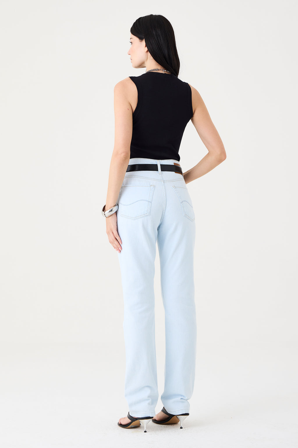 CALÇA DORA FEMININA STRAIGHT ESSENTIAL JEANS ULTRADELAVÊ