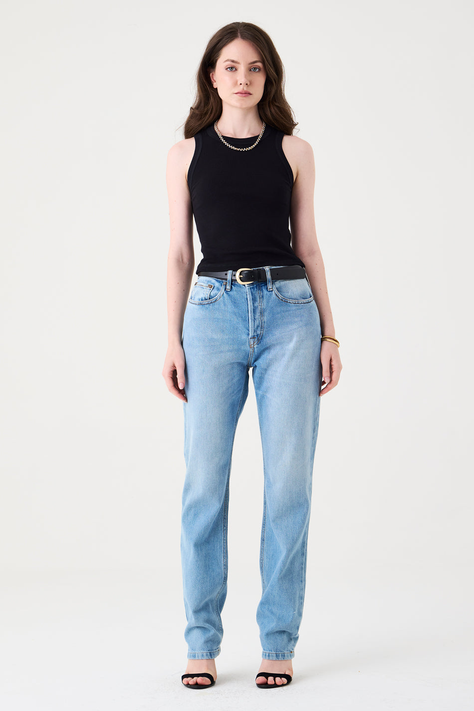 CALÇA LARA FEMININA STRAIGHT ESSENTIAL JEANS