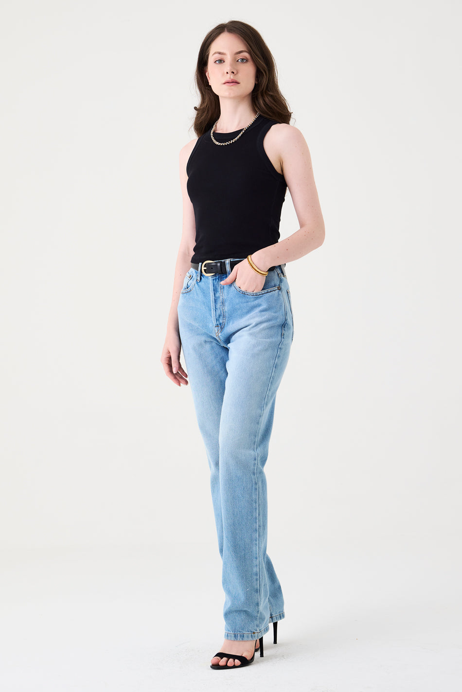 CALÇA LARA FEMININA STRAIGHT ESSENTIAL JEANS