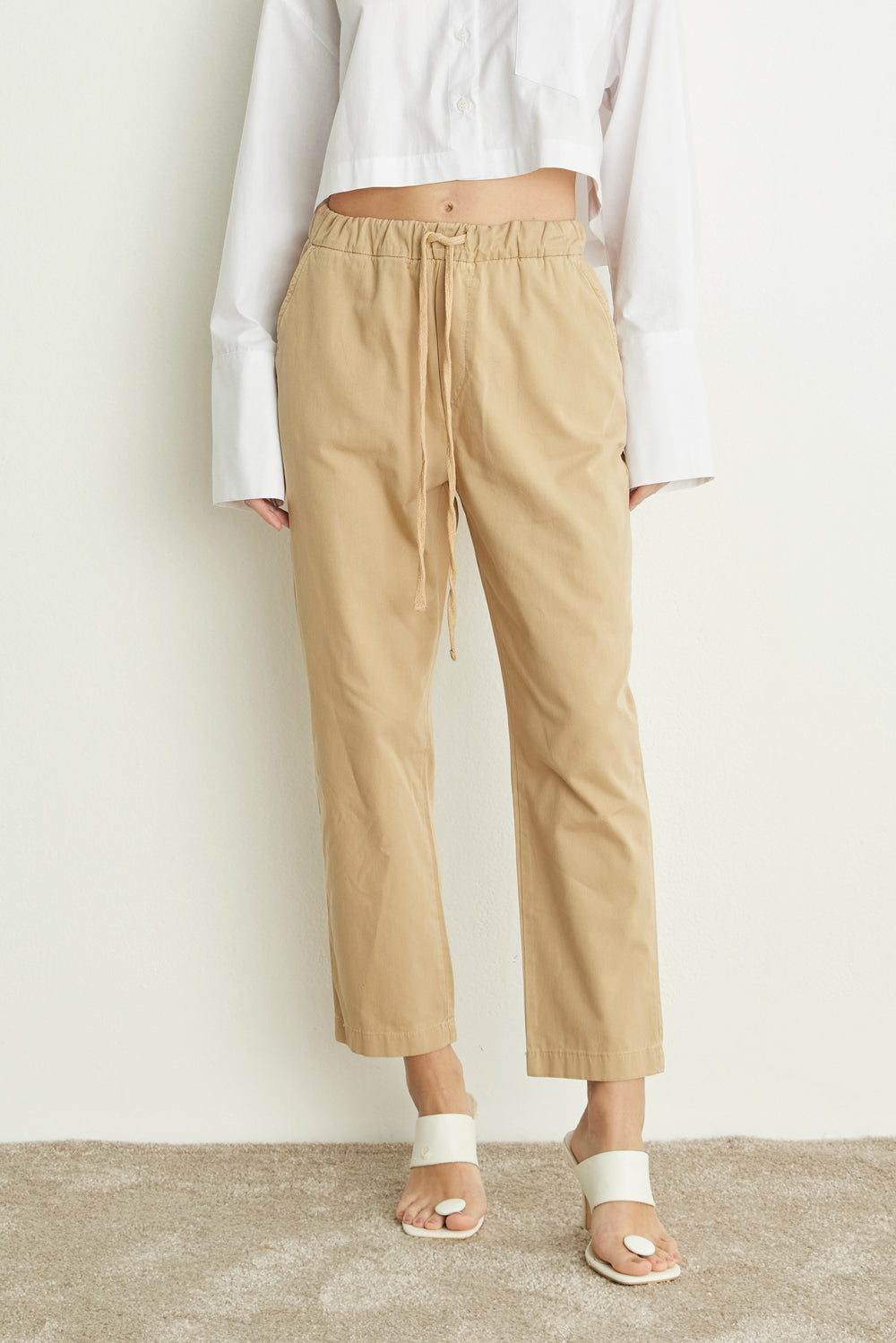 Calça Feminina Relaxed Chino Sarja Areia