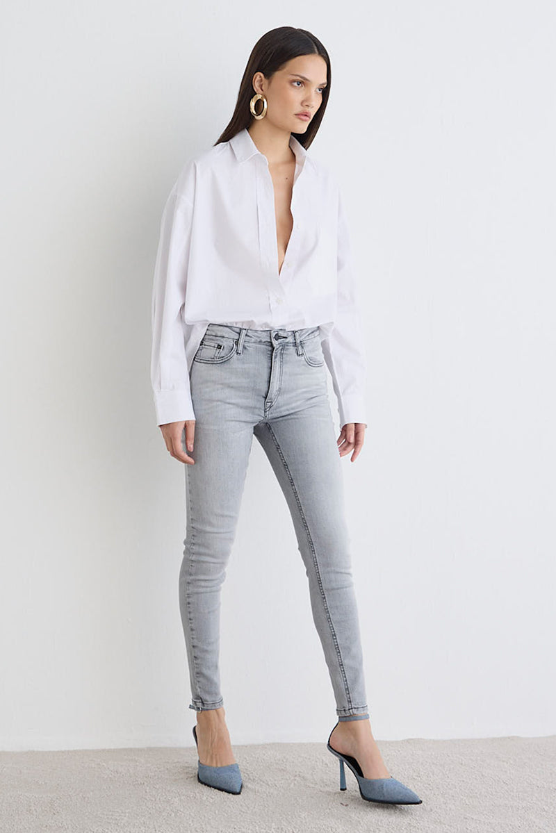 CALCA SKINNY GREY JEANS