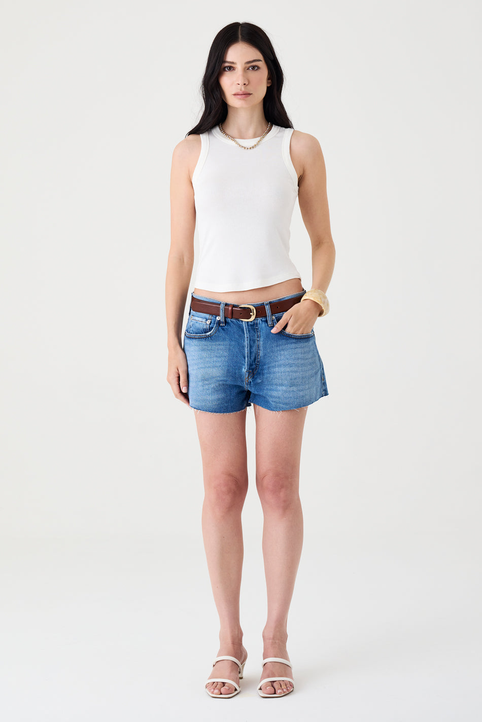 SHORTS TACI FEMININO COMFORT JEANS MÉDIO ESCURO