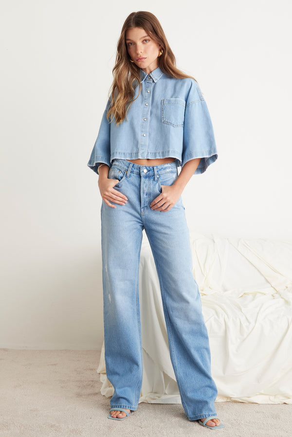 CALCA WIDE LEG ESSENTIAL JEANS CLARO