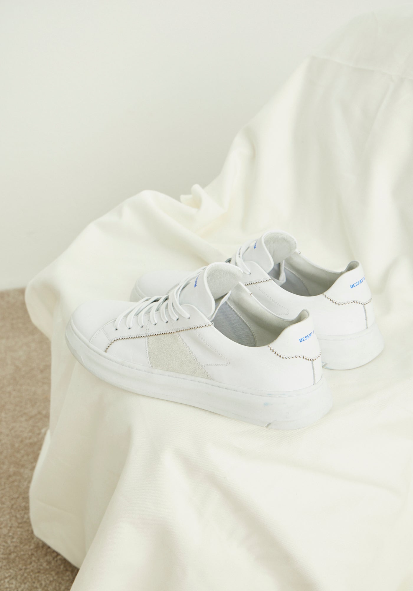 TÊNIS MASCULINO CASUAL DETALHE BRANCO