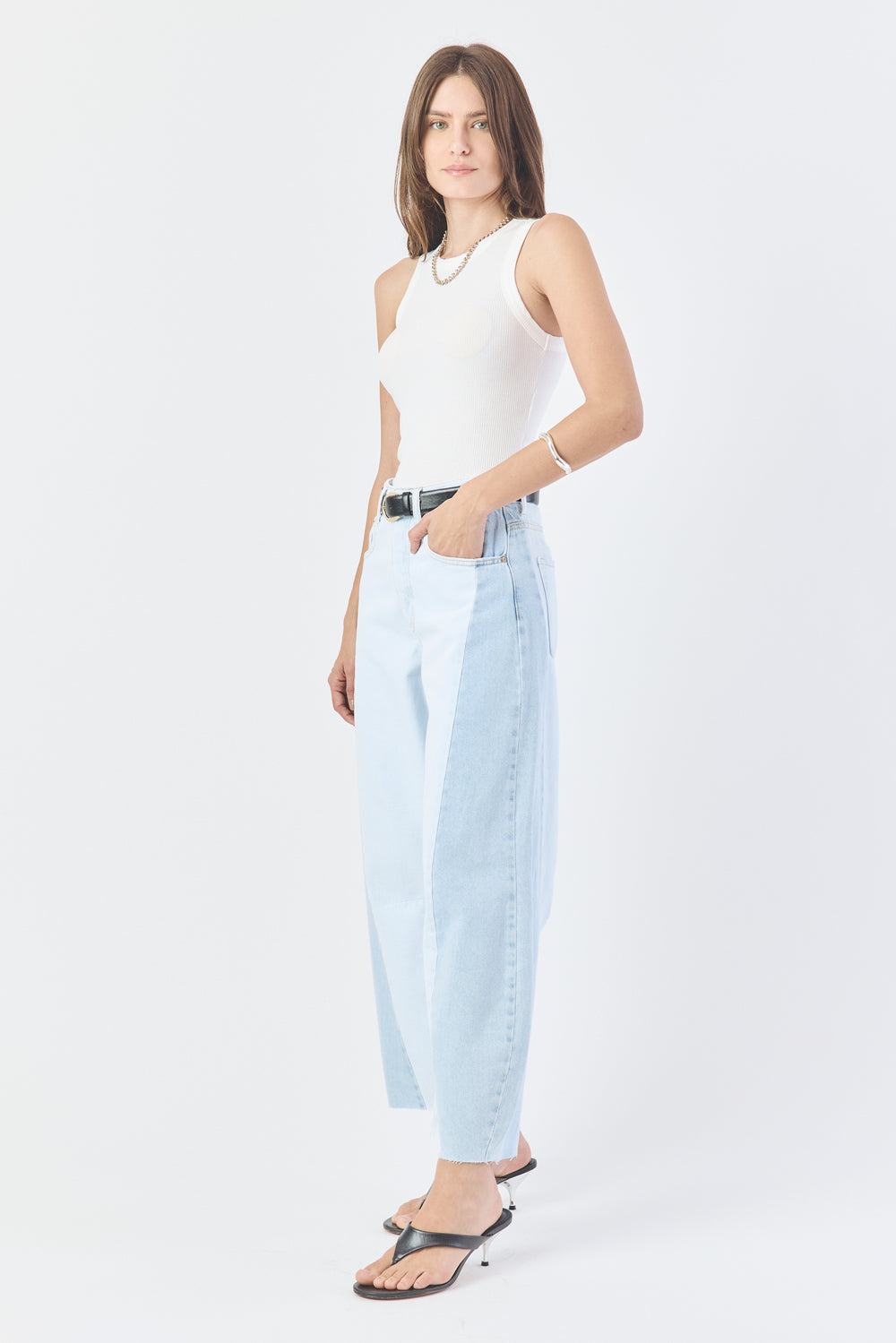 CALÇA MARIA FEMININA BARREL PATCH JEANS CLARO