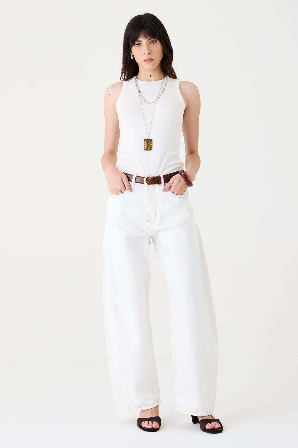 CALÇA ALINE FEMININA BARREL RECORTES SARJA NATURAL