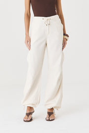 CALÇA JULIETA FEMININA CARGO AMARRAÇÃO SARJA