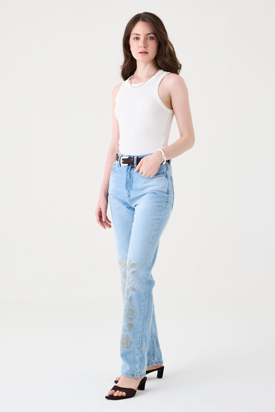 CALÇA BELLE FEMININA STRAIGHT BORDADA JEANS