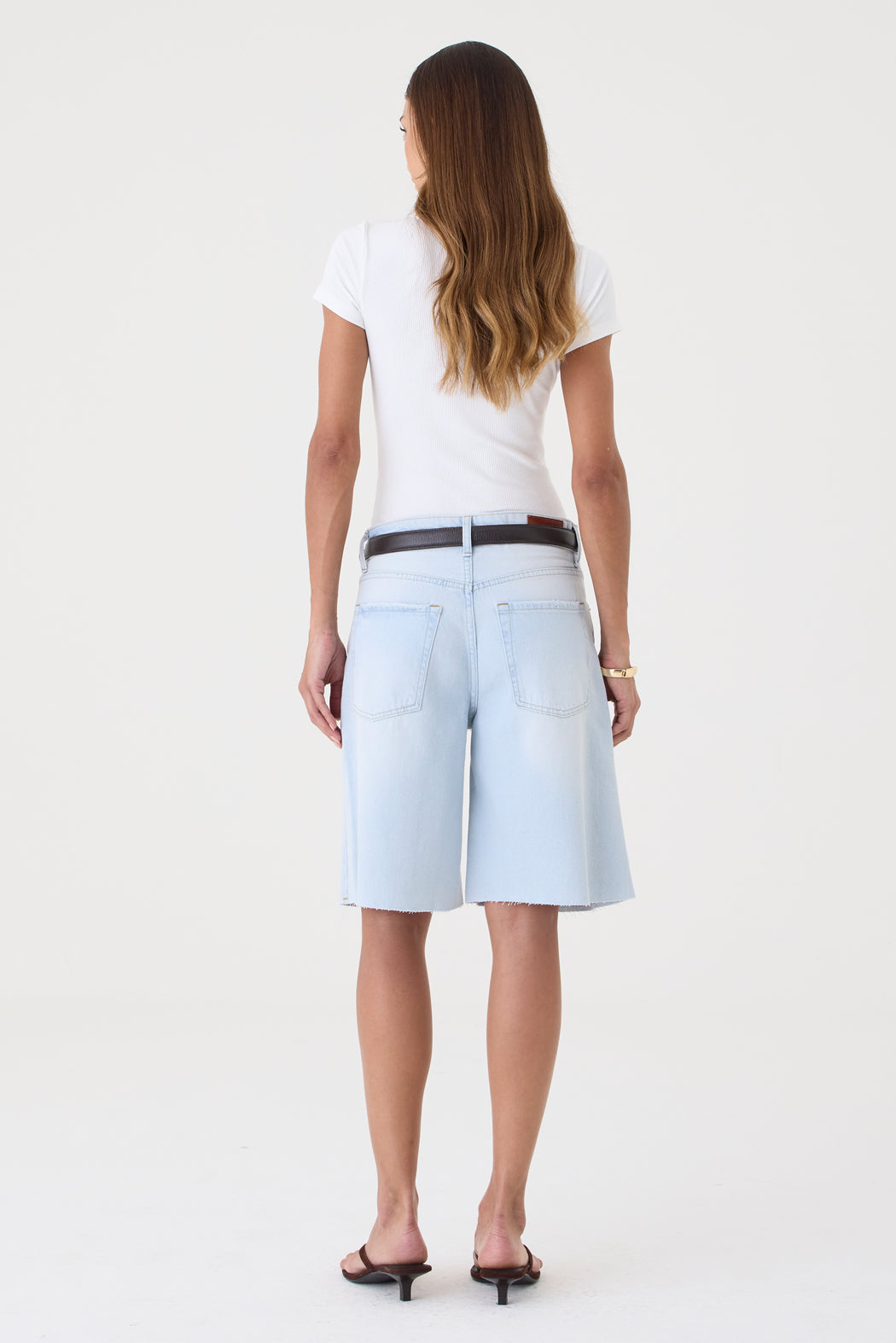 JORTS HELENA FEMININO BARRA A FIO JEANS CLARO