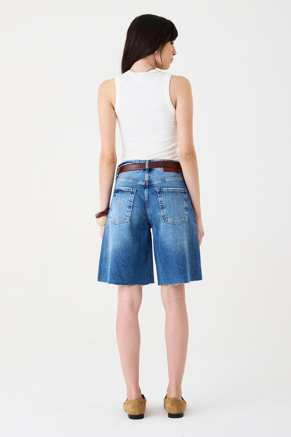 JORTS HELENA FEMININO BARRA A FIO JEANS MÉDIO ESCURO