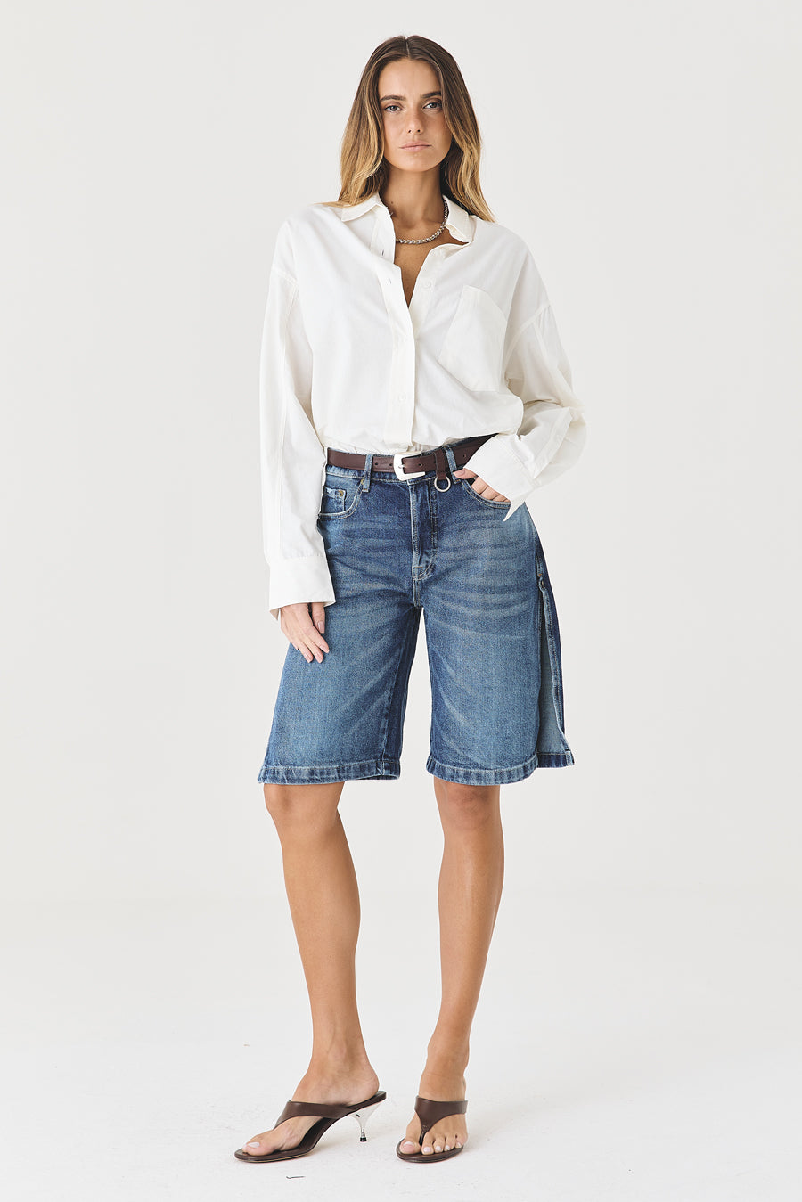 JORTS JACKIE FEMININO FENDA JEANS MÉDIO ESCURO