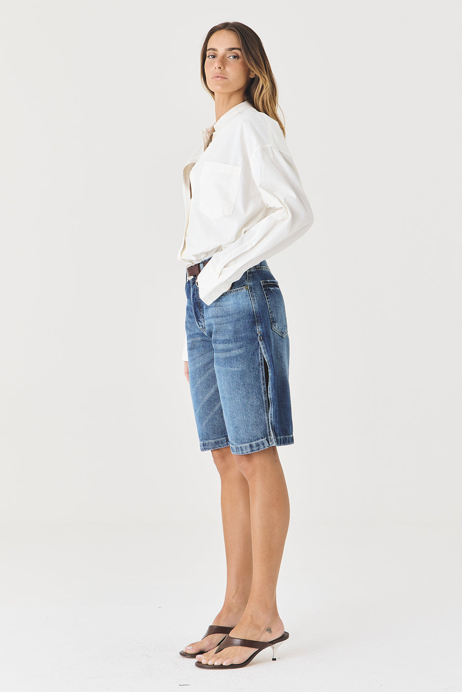 JORTS JACKIE FEMININO FENDA JEANS MÉDIO ESCURO