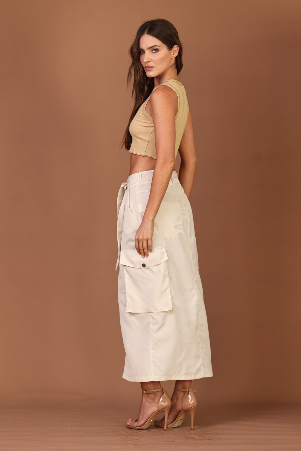 Saia Midi Com Bolsos Cargo Bege Aveia
