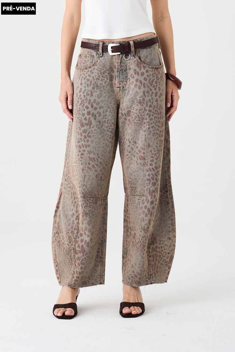CALÇA MARIA FEMININA BARREL ANIMAL PRINT JEANS