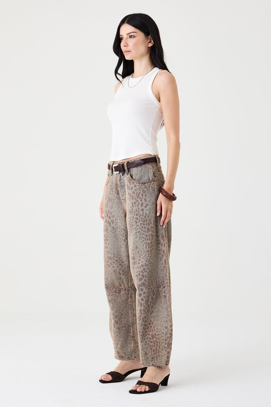 CALÇA MARIA FEMININA BARREL ANIMAL PRINT JEANS
