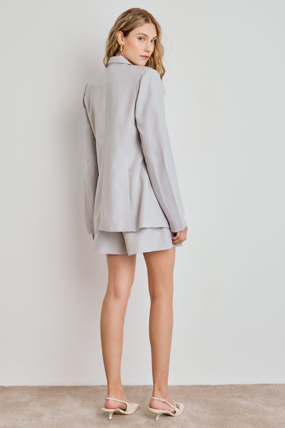 BLAZER FEMININO ALONGADO BASICO - CINZA CLARO