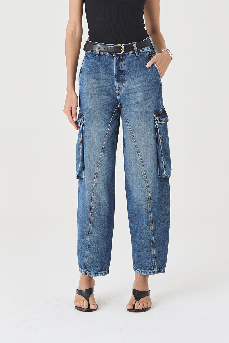 CALÇA MANOELA FEMININA BARREL CARGO JEANS ESCURO