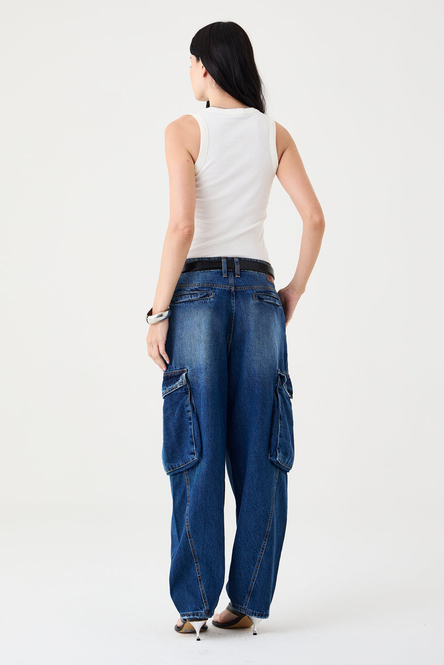 CALÇA MANOELA FEMININA BARREL CARGO JEANS ESCURO